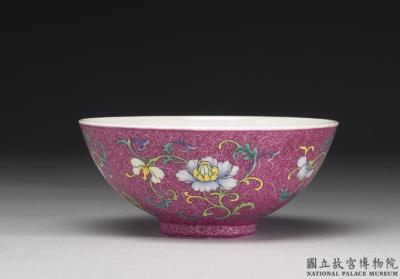 图片[2]-Tea bowl in yang-ts’ai enamels with incised red ground pattern of flower brocade 1741 (Ch’ien-lung reign)-China Archive